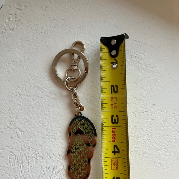 Michael Kors Gold Keychain - Picture 4 of 4